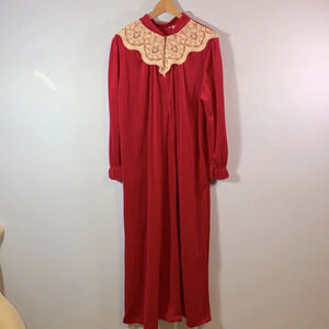 Regal rose size small vintage lace collar 3/4 zip up dark pink velvet housecoat